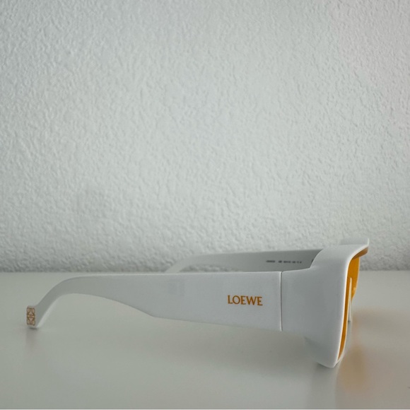 - NEW!!! Loewe Paula Ibiza sunglasses LW40033I 39E Authentic - Picture 4 of 8